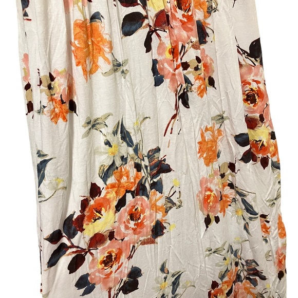 First Look Floral Maxi Dress - Picture 3 of 8